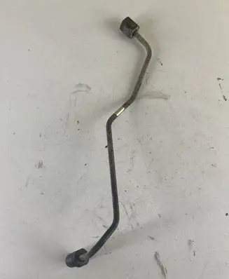 Nissan Patrol Y61 Fuel injector supply line/pipe 