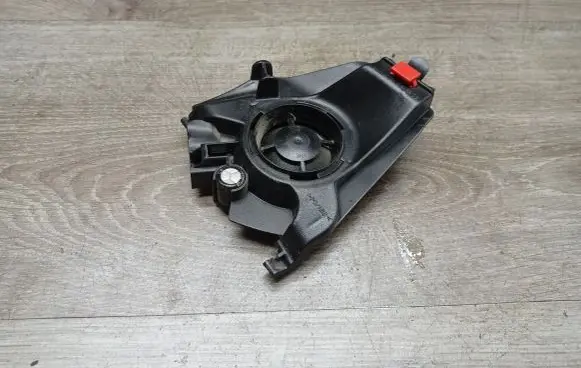 Volvo V70 Parcel shelf speaker 8633993