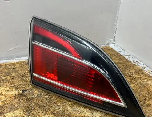 Mazda 6 Tailgate rear/tail lights GS2A513F0 13241095