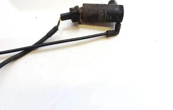 Ford Focus Windscreen/windshield washer pump 93bb17k624aa