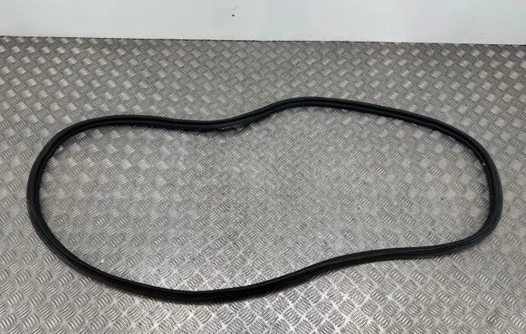 Opel Mokka B Trunk rubber seal (body)