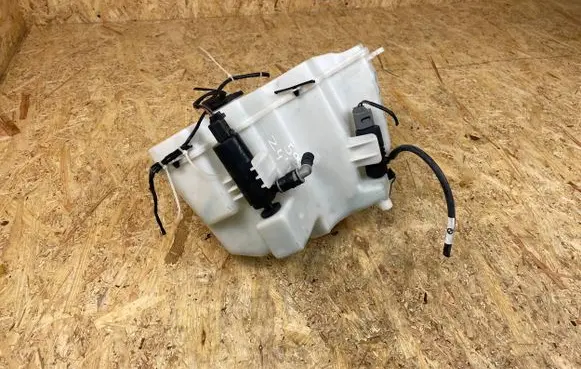 BMW Z4 E89 Windshield washer fluid reservoir/tank 7192850 7192856