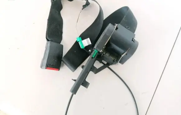 Opel Vectra B Middle seatbelt (rear) 90462751 566233800