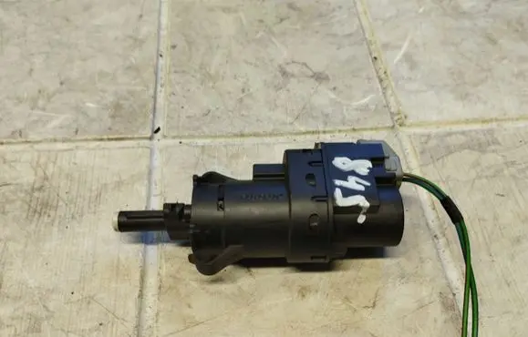Ford Mondeo MK IV Brake pedal sensor switch 3M5T13480AC