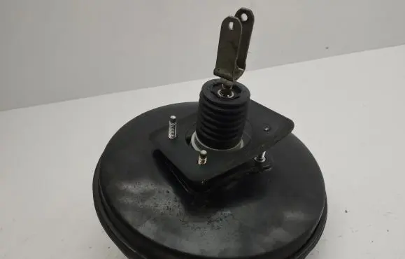 Lexus IS 220D-250-350 Brake booster