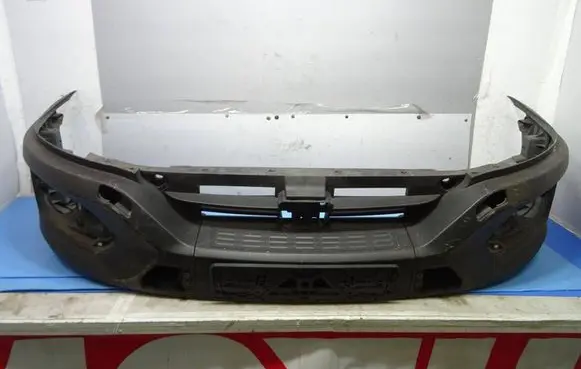Iveco Daily 4th gen Front bumper 105802313252 105802316030 105802316027