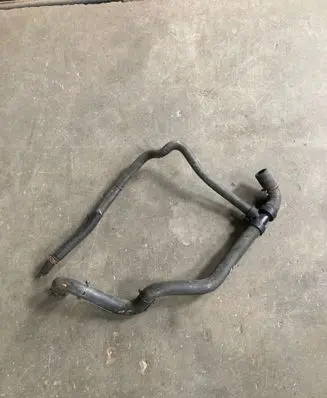 Engine coolant pipe/hose