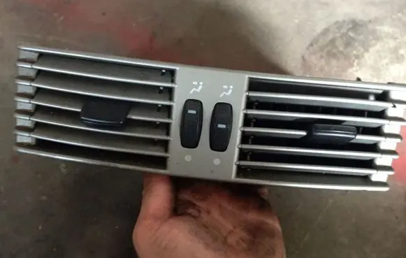 Lancia Lybra Rear air vent grill 3023absb130