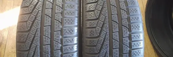 Porsche 911 R20 winter tire 24535R20
