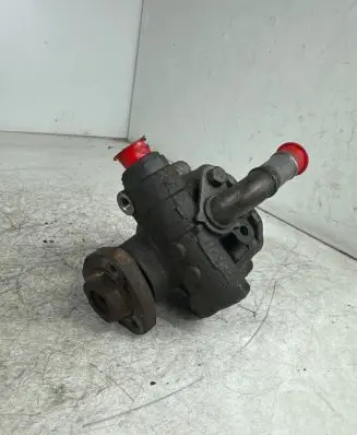 Volkswagen Caddy Power steering pump 2K0422154ES