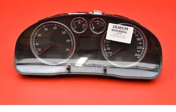Volkswagen PASSAT B5.5 Speedometer (instrument cluster) 110080198