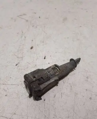 Skoda Octavia Mk2 (1Z) Front door lock (next to the handle) 