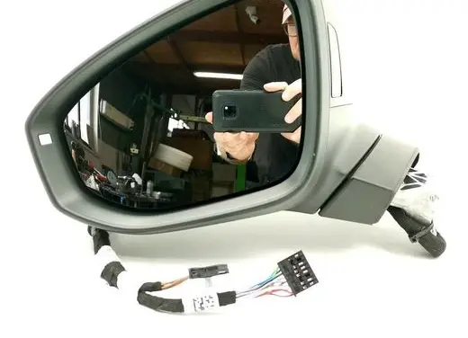 Front door electric wing mirror