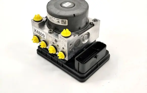 Ford Fiesta ABS Pump D1B12C405AF 10022006784 D1B12C013BD