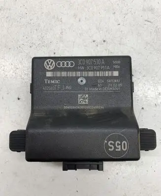 Volkswagen PASSAT B6 Gateway control module 3C0907530A 3C0907951A