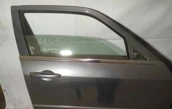 Chrysler 300 - 300C Front door pilkos