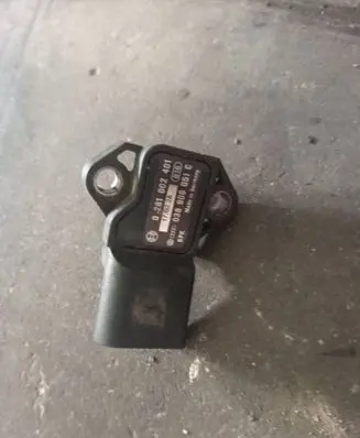 Skoda Superb B5 (3U) Air pressure sensor 0281002401 038906051C