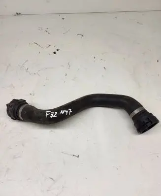 BMW 4 F32 F33 Engine coolant pipe/hose 7811129 42140378