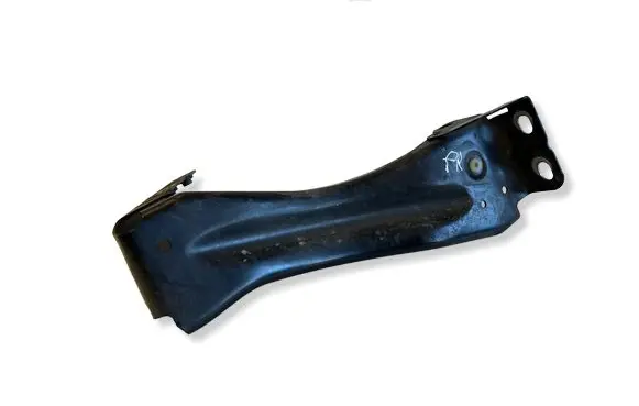 Audi TT TTS Mk2 Fender mounting bracket 8J0821136F