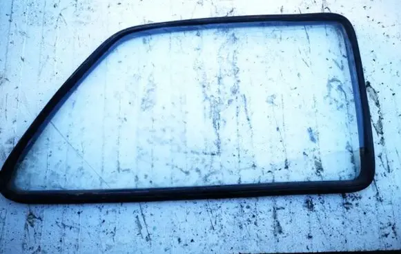 Volkswagen Golf II Rear side window