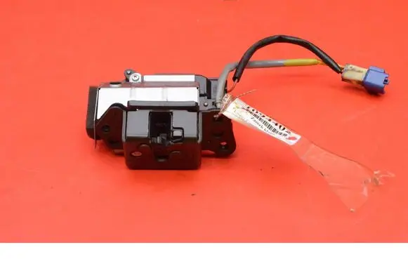 Toyota Corolla Verso E121 Tailgate/trunk/boot lock/catch/latch