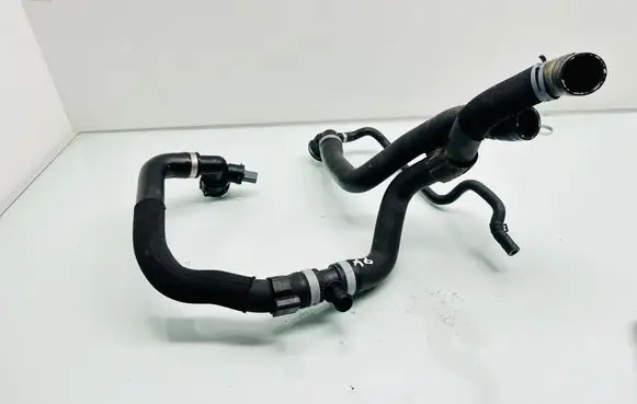 Cupra Formentor Engine coolant pipe/hose 3Q0122291T