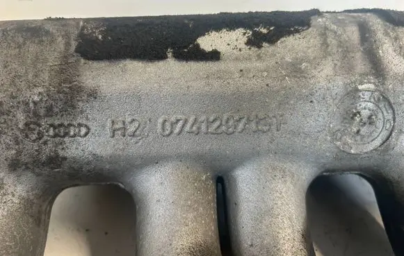 Volkswagen Transporter - Caravelle T4 Intake manifold 074129713