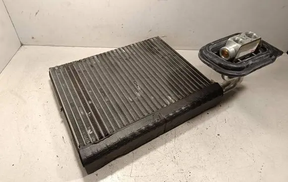 BMW X6 E71 Air conditioning (A/C) radiator (interior) 