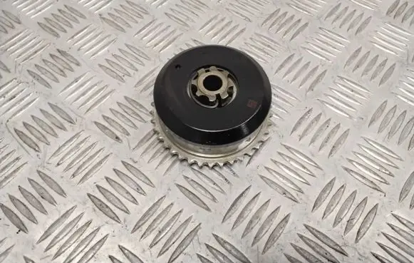 BMW 5 F10 F11 Timing chain sprocket 7583208