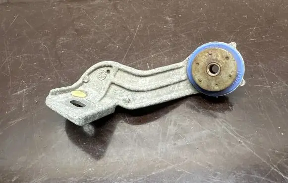 Renault Clio IV Radiator mount bracket 9603779180