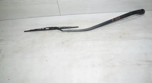 Hyundai i20 (GB IB) Front wiper blade arm 5817