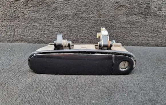 Rear door exterior handle
