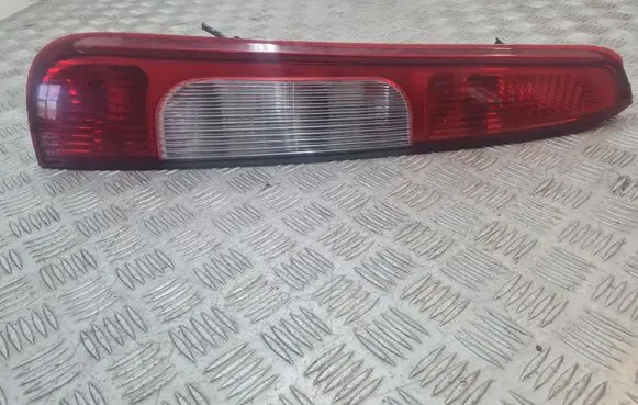 Ford C-MAX I Rear/tail lights 