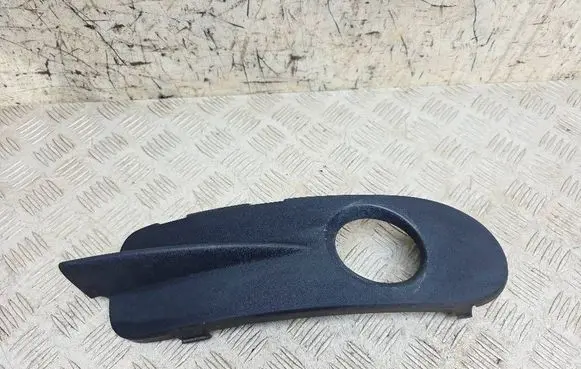 Volvo C70 Front fog light trim/grill 09466545