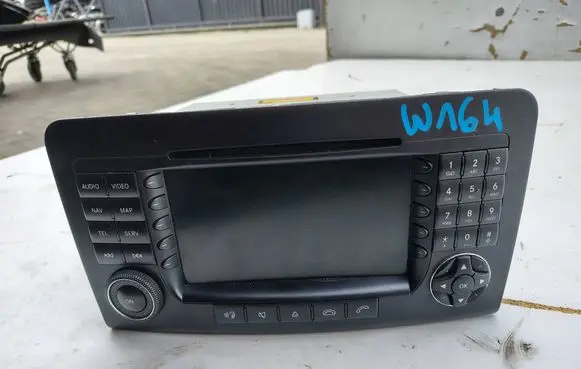 Mercedes-Benz ML W164 Radio/CD/DVD/GPS head unit A1648703289