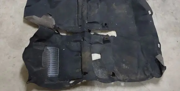 Toyota Yaris Interior carpet 585100D770