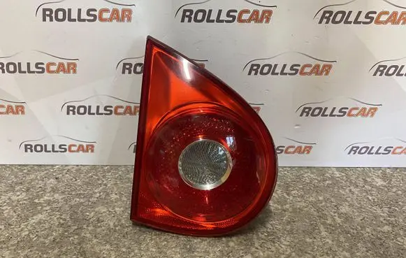 Volkswagen Golf V Tailgate rear/tail lights 285001