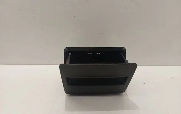 Skoda Octavia Mk3 (5E) Ashtray (rear) 5E0863284B 174563