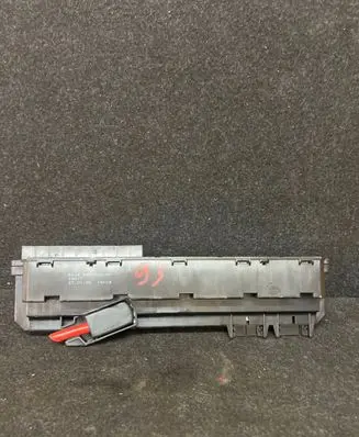 BMW 5 E60 E61 Fuse module 6957330