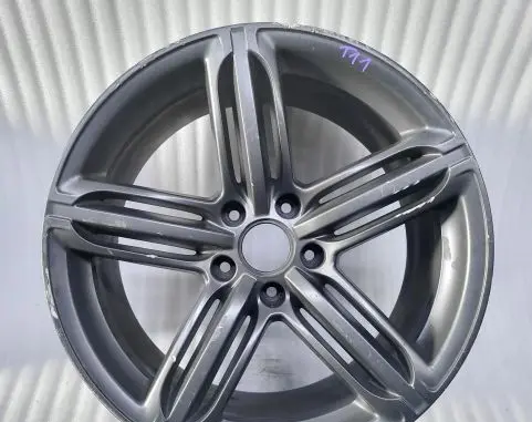 Audi Q7 4L R21 alloy rim 4L0601025AL 4L0601025AE