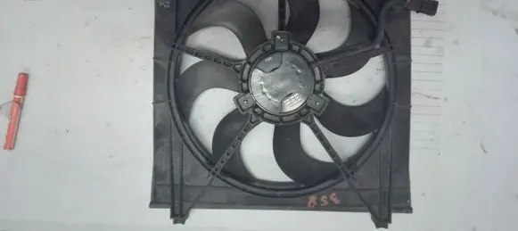 KIA Carnival Electric radiator cooling fan A005318