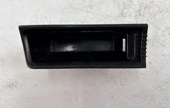 Volkswagen PASSAT B6 Car ashtray 3C0863077