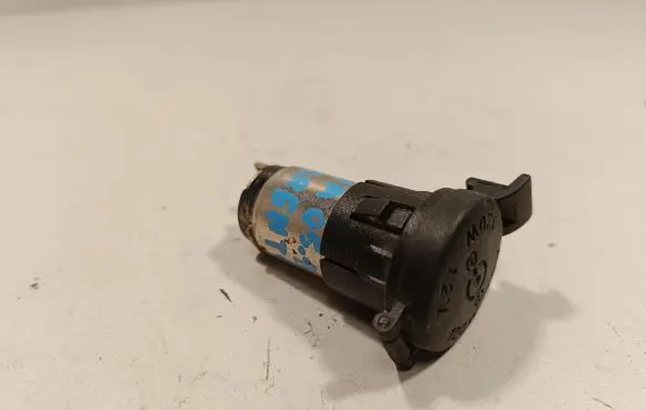 KIA Sorento 12 V Socket (rear) 