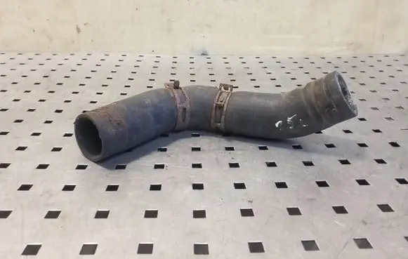 Subaru Legacy Engine coolant pipe/hose