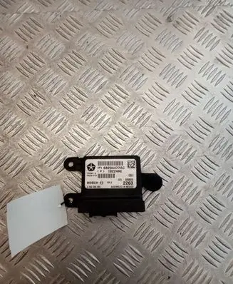 Jeep Grand Cherokee Parking PDC control unit/module 68204477AC