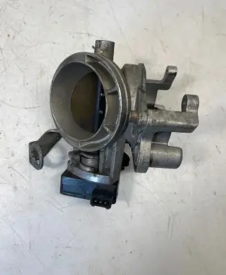 BMW 5 E39 Throttle valve 1703562 39961 1363