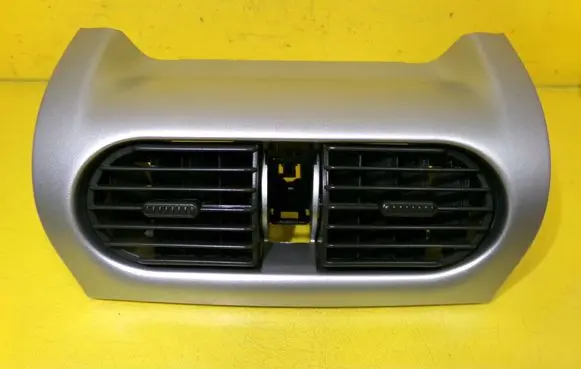 Opel Corsa C Dash center air vent grill 09228025