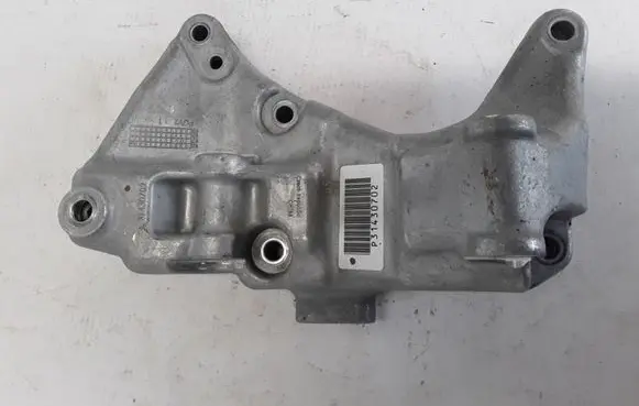 Volvo S90, V90 Generator/alternator bracket 31430702