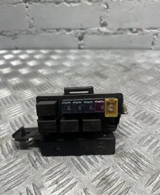 Chevrolet Captiva Relay mounting block 
