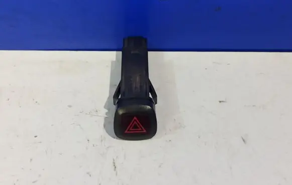 Volvo XC90 Hazard light switch 9123682